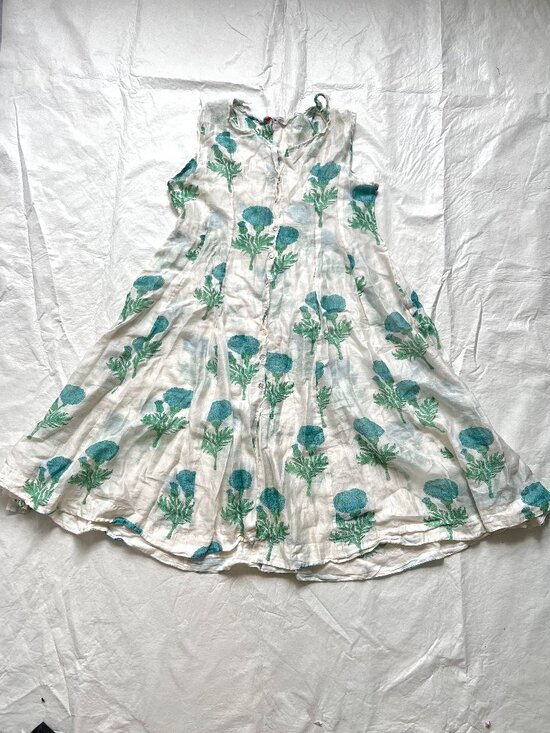 Dresses & Skirts - Sleeveless dress white blue green floral print XXL button front cotton silk midi